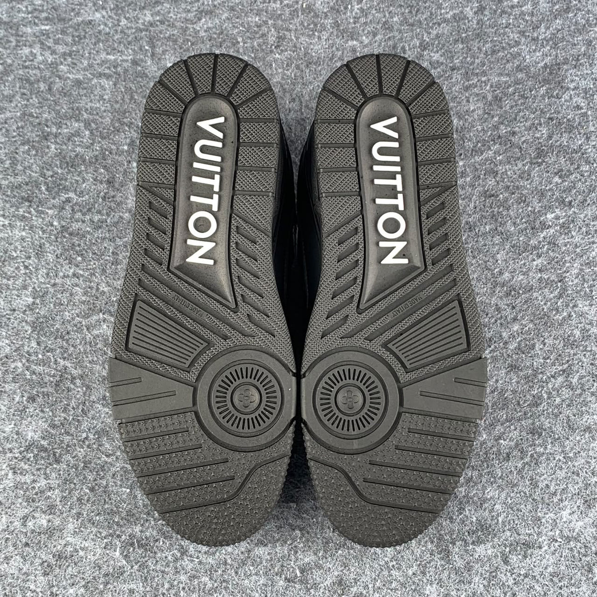 LV Trainer 'Embossed Monogram Black' (B-Grade Version)