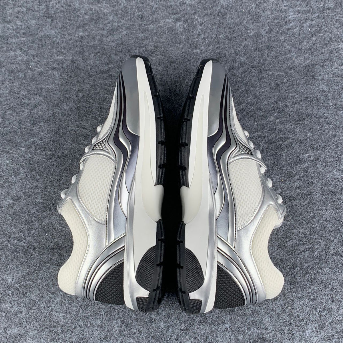 Chanel CC Logo Sneaker ‘Grey Silver’