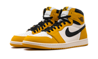 Air Jordan 1 Retro High OG "Yellow Ochre" DZ5485 701