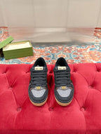 GUCCI 26S SCREENER SNEAKER IN BLACK AND GREY CANVAS